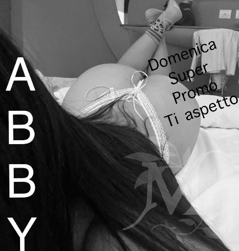 Abby Massaggi ? 4