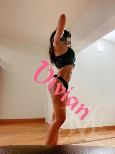 Vivian 9