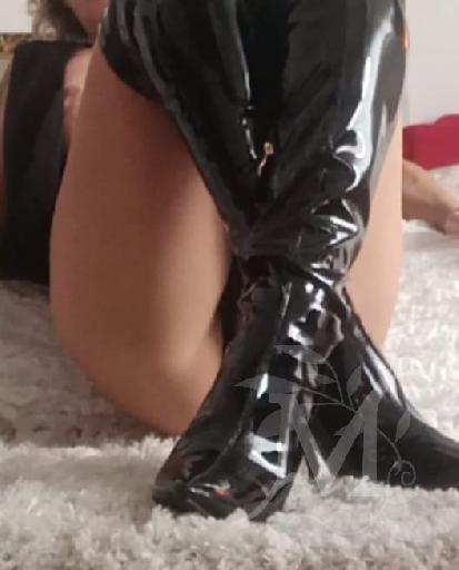 Lara Massaggi 2