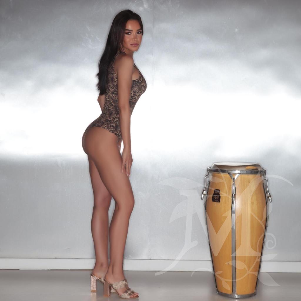 Lara massaggiatrice  2