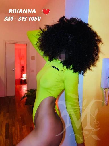 Rihanna 3