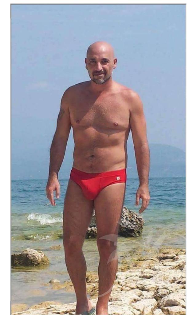 Massaggiatore gay Milano a domicilio 3484945271 3