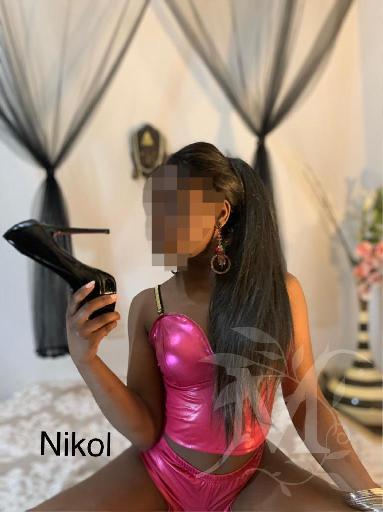 Belladonna studio II 7