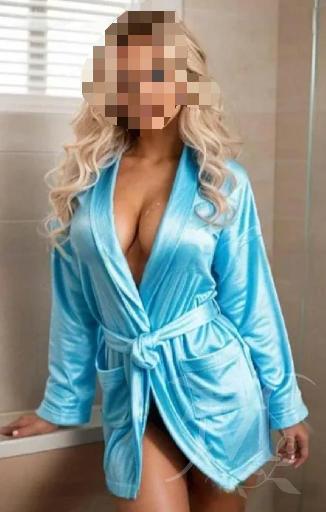 Maya hot   2