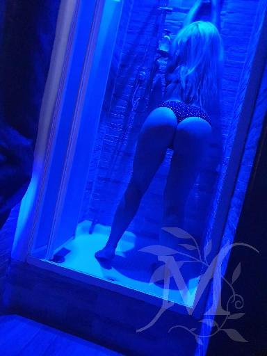 Maya hot   7