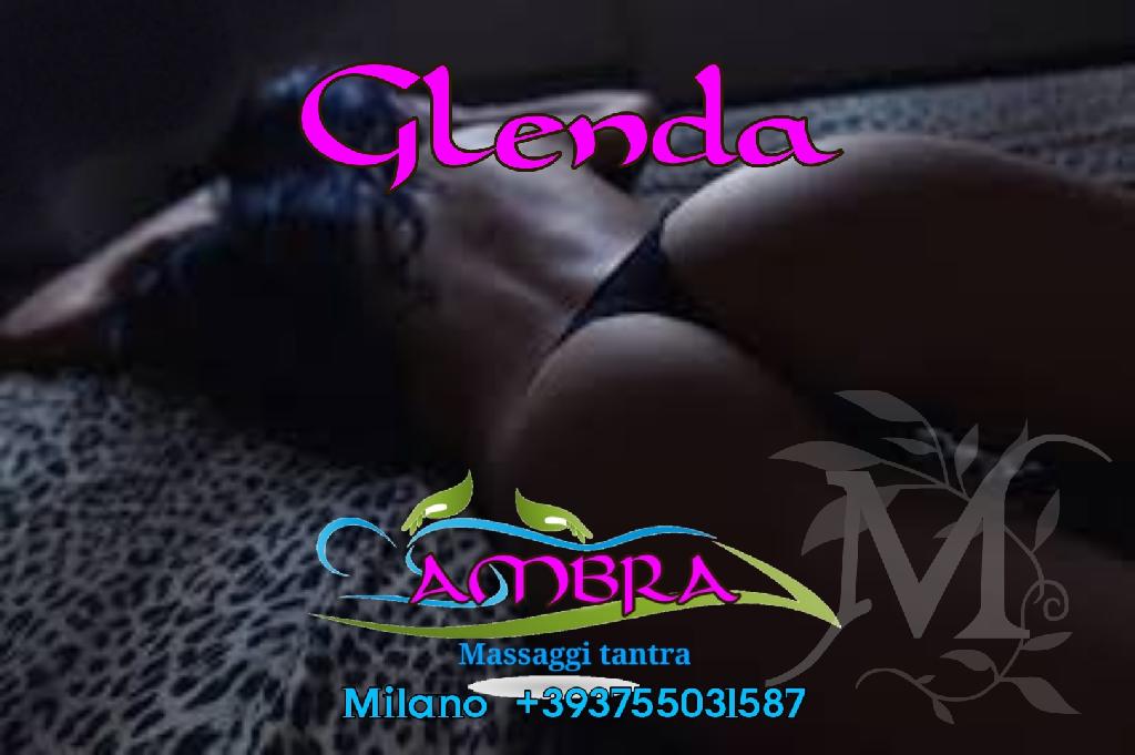 Caldi intimi massaggi da AMBRA 2