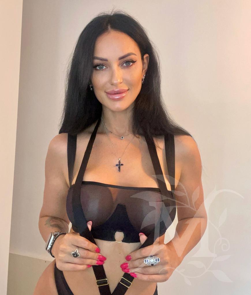 Nikita hot ? 4