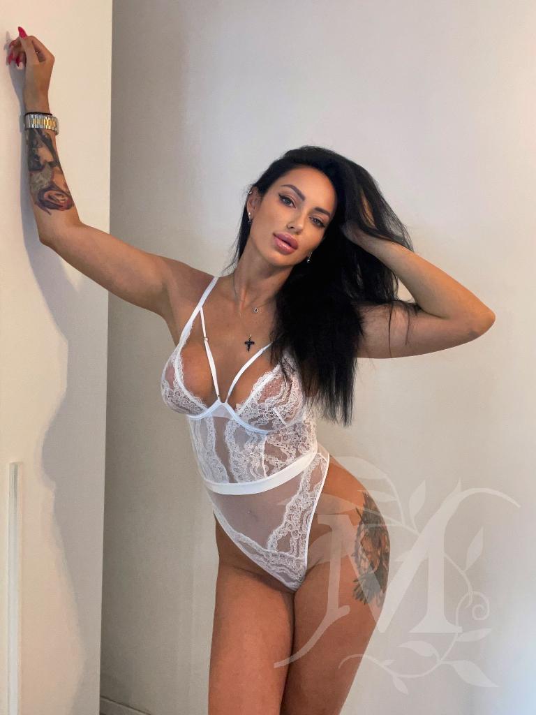 Nikita hot ? 3