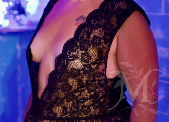 Debby Tantra binasco  6