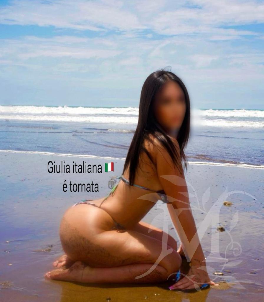 GIULIA ITALIANA ??  NUOVA LOCATION  1