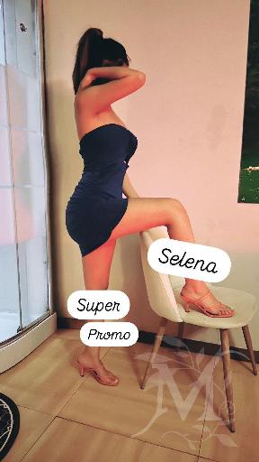 Selena 6