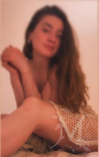 Monica super relax 4