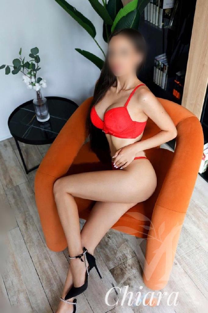 Chiara bella italiana 4