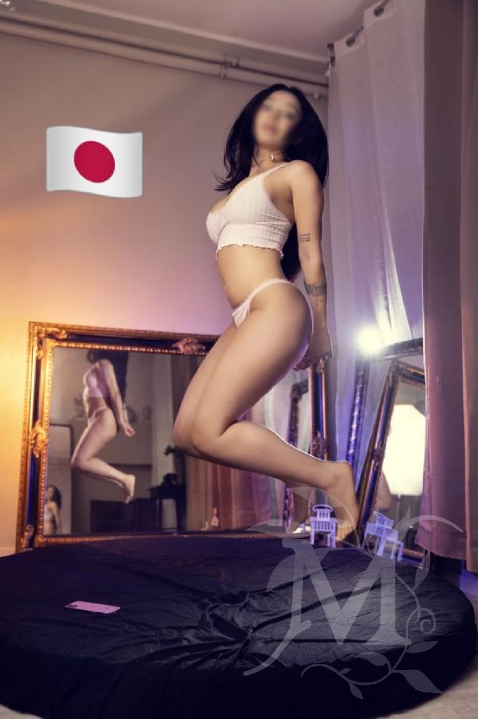 Samara giapponese sexy e intrigante 3