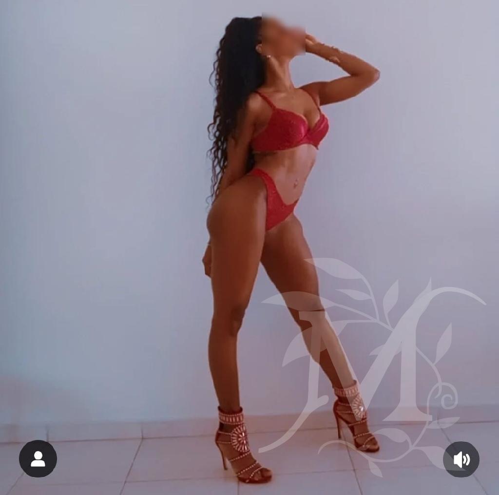 Amanda a Rho 1