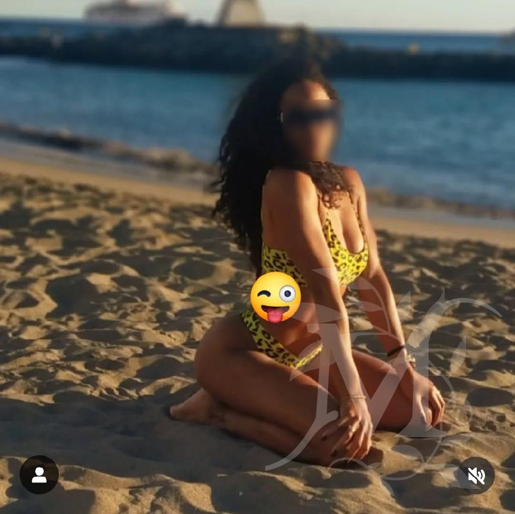Amanda a Rho 2