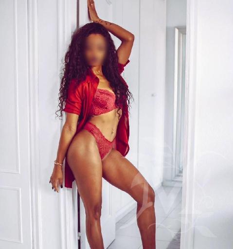 Amanda a Rho 2