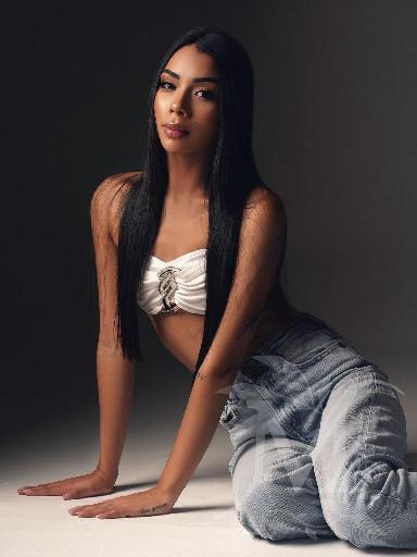 Cleo top model  15