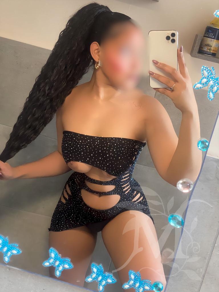 Calda Valentina ?20enne ,4ta di seno naturale 1