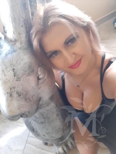 Sexy Nadia 4