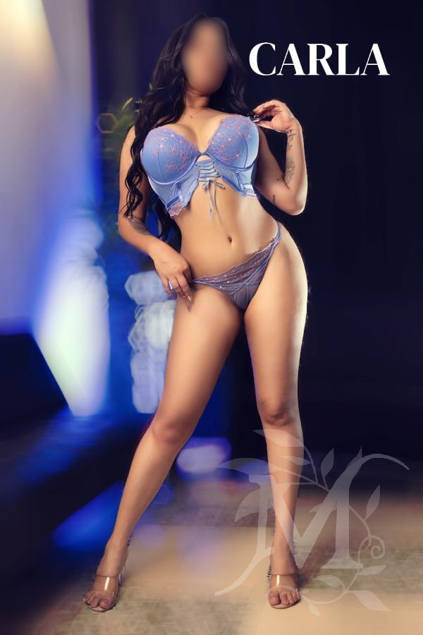 Carla, sexy brasiliana con una 4a da impazzire! 4