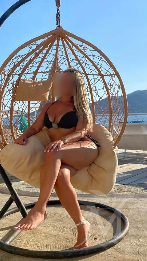  Aurora italiana femminilità e sensualità 7