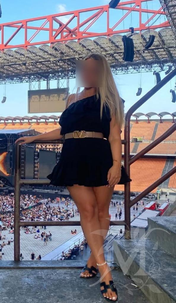 Aurora italiana femminilità e sensualità 6